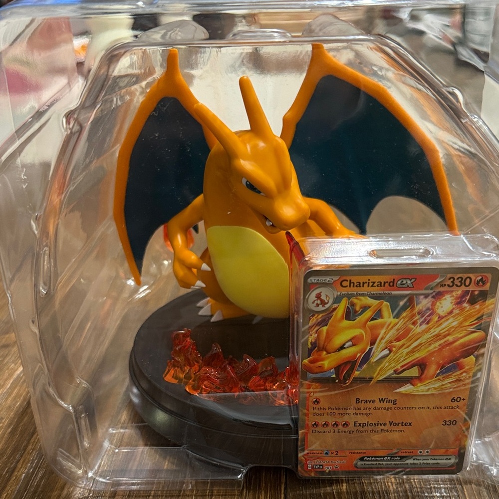 Charizard GX Figure and Card Set